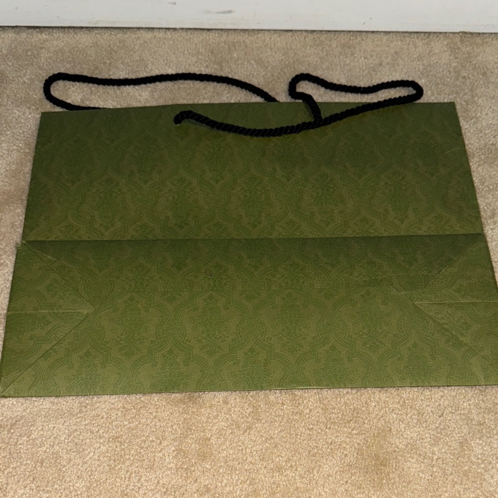 Gucci Brown Monogram Tote w/vintage dust bag,Shopping Bag and Ribbons - Picture 9 of 16